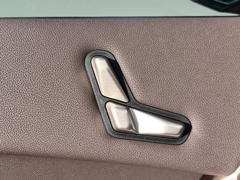 Used 2026 BMW iX xDrive45 w/ Premium Package image 28