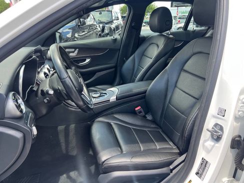 Used 2020 Mercedes-Benz C 300 Sedan image 11