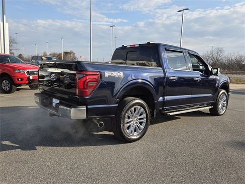 Used 2024 Ford F150 Lariat w/ FX4 Off-Road Package image 9