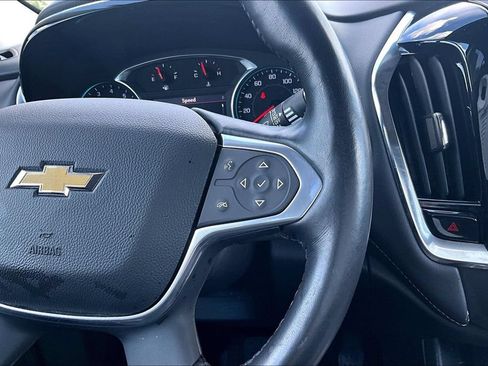 Used 2021 Chevrolet Traverse LT FWD image 19