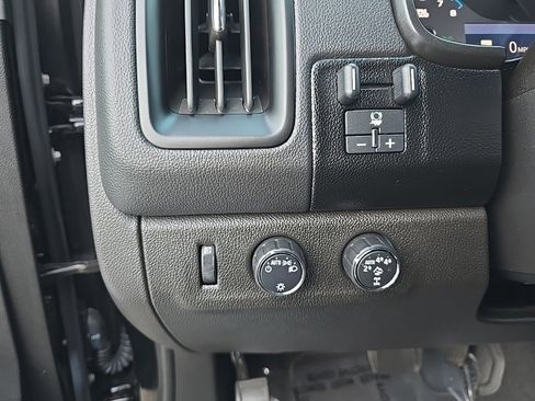 Used 2020 Chevrolet Colorado ZR2 image 20