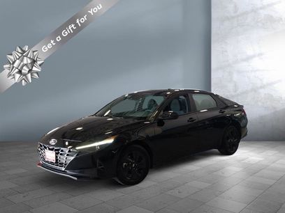 Used 2023 Hyundai Elantra Blue