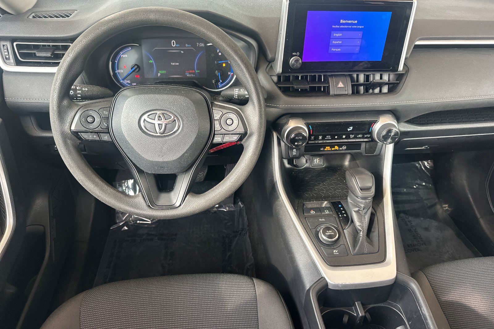 Certified 2023 Toyota RAV4 LE AWD/4WD image 18