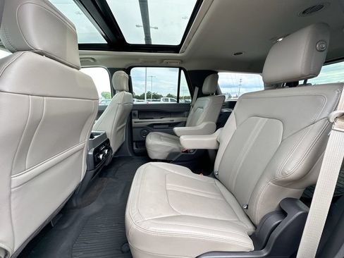 Used 2019 Ford Expedition Limited w/ Special Edition Package RWD image 17