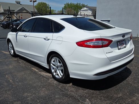 Used 2015 Ford Fusion SE FWD image 7