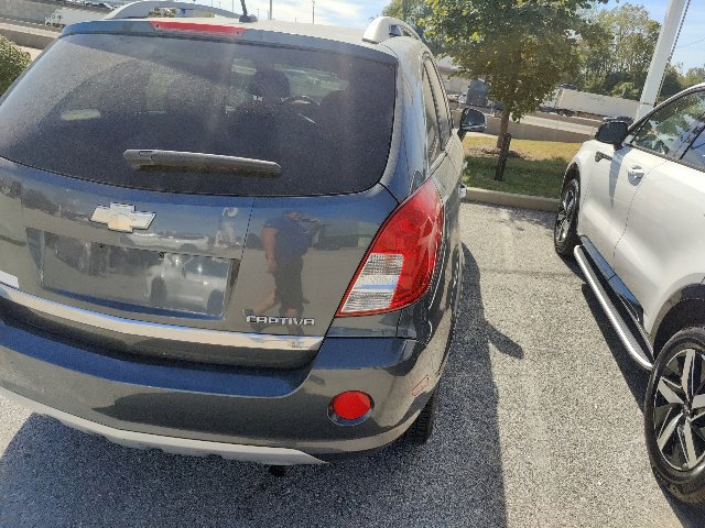 Used 2013 Chevrolet Captiva Sport LT FWD image 18