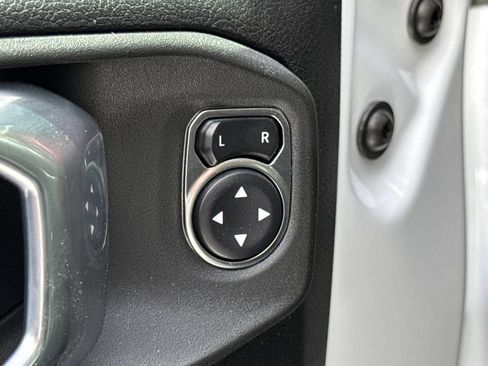 Used 2021 Jeep Gladiator Rubicon w/ Auxiliary Switch Group AWD/4WD image 21