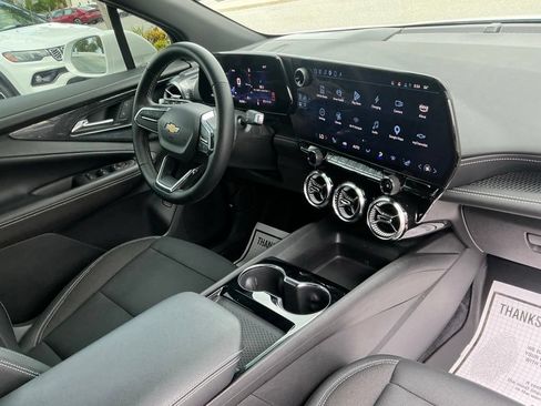 Used 2024 Chevrolet Blazer EV LT AWD/4WD image 21