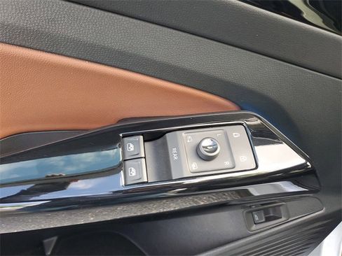 Used 2021 Volkswagen ID.4 Pro S w/ Gradient Package image 20