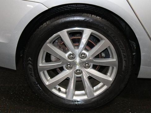 Used 2016 Chevrolet Malibu LTZ image 26