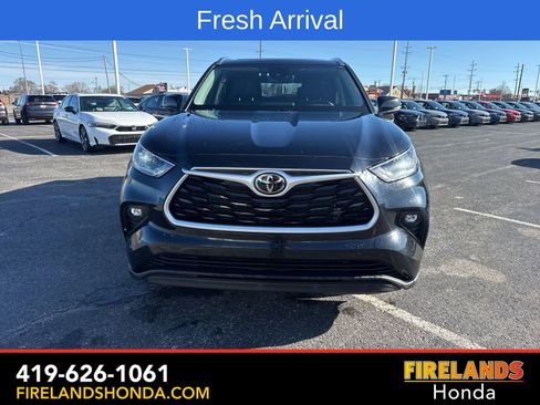 Used 2021 Toyota Highlander XLE image 8
