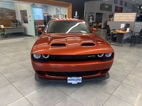 Used 2023 Dodge Challenger SRT Hellcat w/ Driver Convenience Group image 4