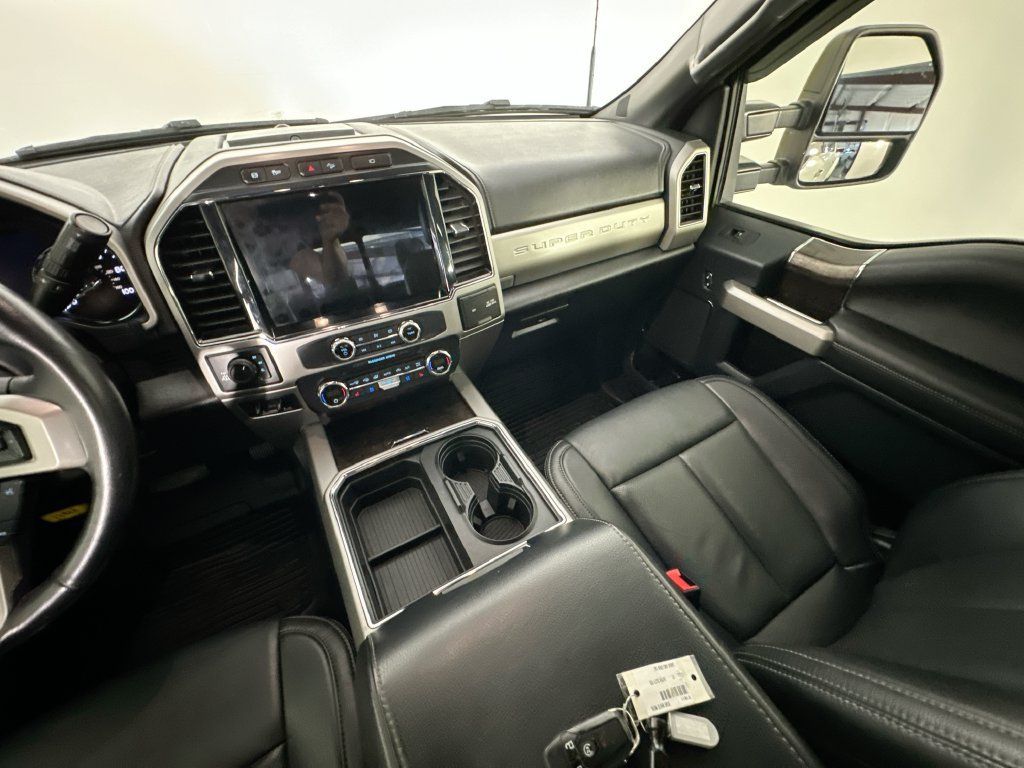 Used 2022 Ford F250 Lariat w/ Black Appearance Package AWD/4WD image 11