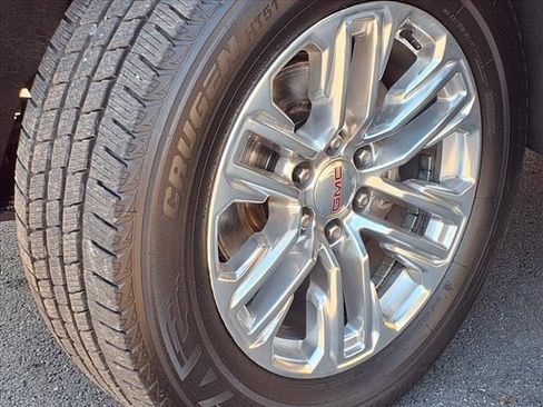 Certified 2023 GMC Yukon SLT image 24