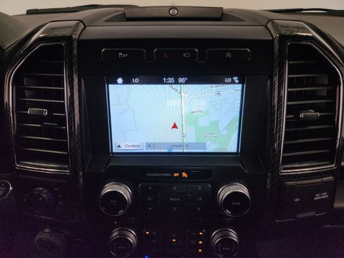 Used 2018 Ford F150 Lariat w/ Equipment Group 502A Luxury AWD/4WD image 16