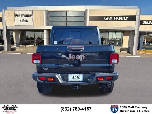 Used 2023 Jeep Gladiator Mojave w/ Trailer Tow Package AWD/4WD image 19