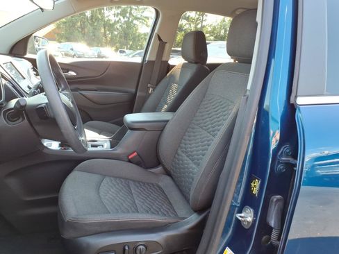 Used 2021 Chevrolet Equinox LT AWD/4WD image 12