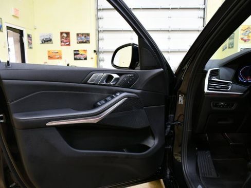 Used 2022 BMW X7 xDrive40i w/ Premium Package AWD/4WD image 26