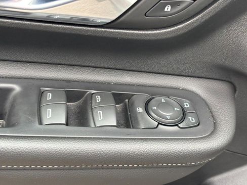 Used 2023 GMC Terrain SLE image 16