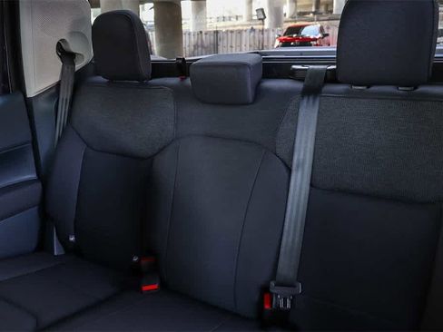 New 2026 Ford Maverick XL image 17