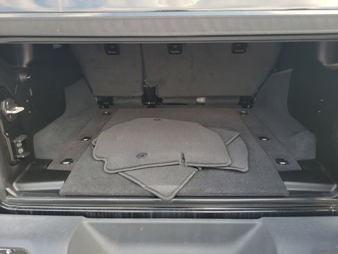 Used 2024 Jeep Wrangler Sport S image 6