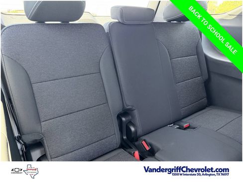 Used 2026 Chevrolet Traverse LT FWD image 27