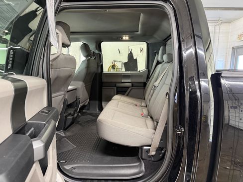 Used 2016 Ford F150 XLT w/ Equipment Group 302A Luxury image 16