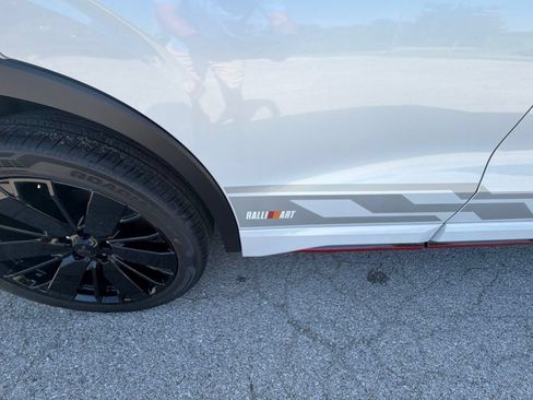 New 2026 Mitsubishi Outlander AWD image 19