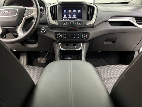 Used 2024 GMC Terrain SLE AWD/4WD image 43