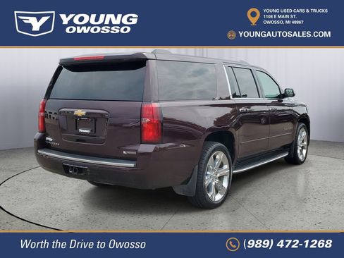 Used 2017 Chevrolet Suburban Premier AWD/4WD image 3