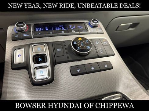 Used 2021 Hyundai Palisade SEL w/ Premium Package image 4