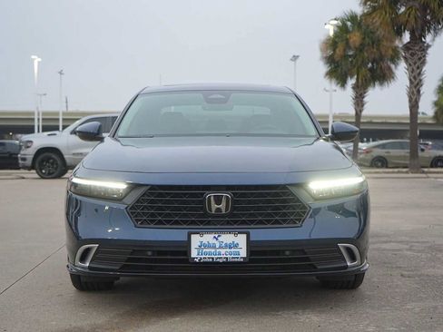 Used 2025 Honda Accord Touring image 6