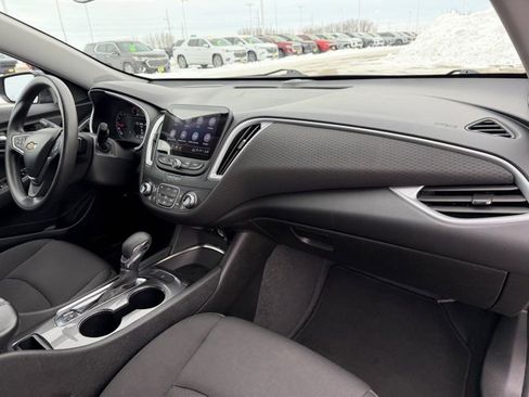 Used 2023 Chevrolet Malibu LT image 14