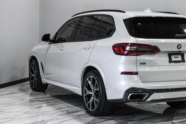 Used 2020 BMW X5 M50i AWD/4WD image 13
