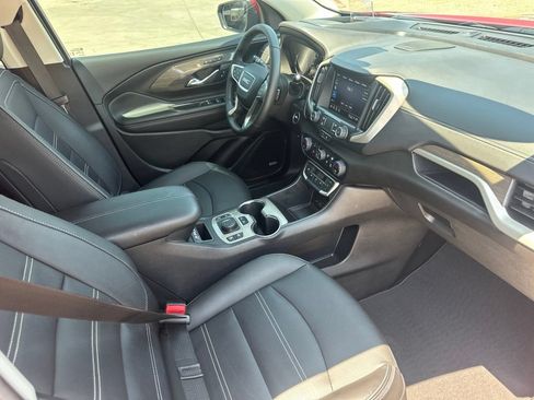 Used 2024 GMC Terrain Denali w/ Denali Premium Package AWD/4WD image 30