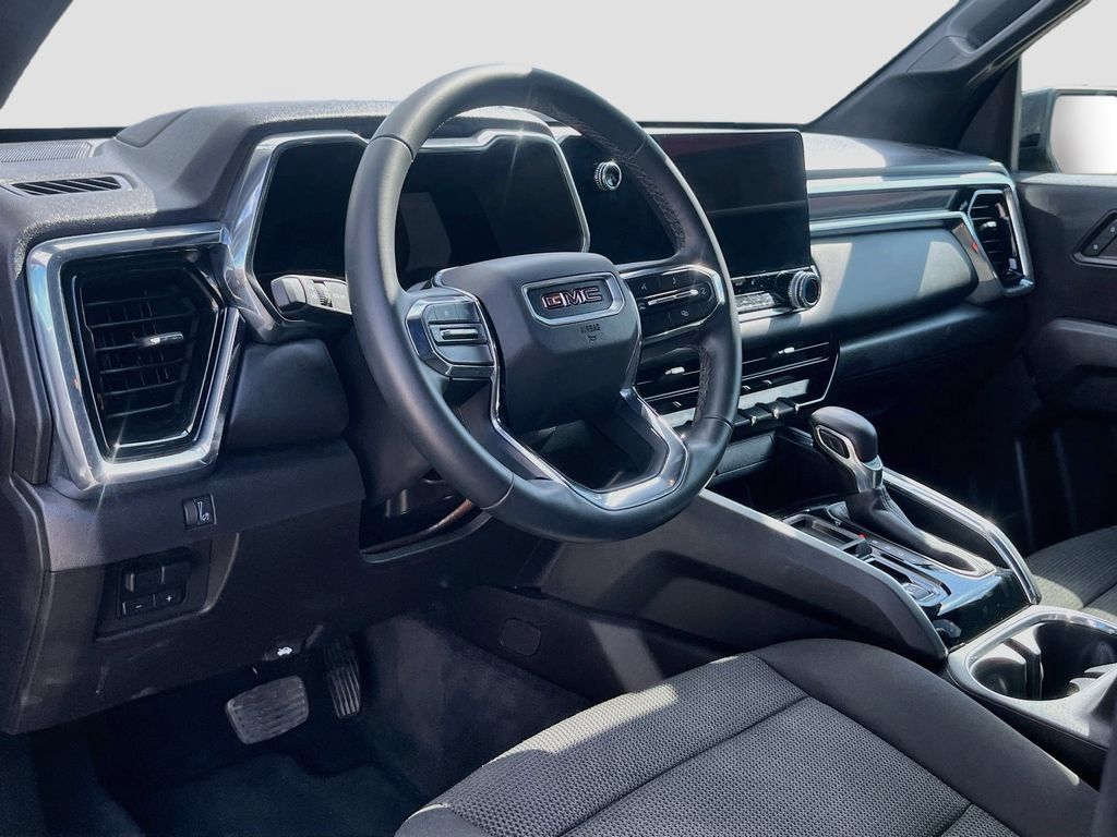 Used 2024 GMC Canyon Elevation w/ Convenience Package RWD image 9