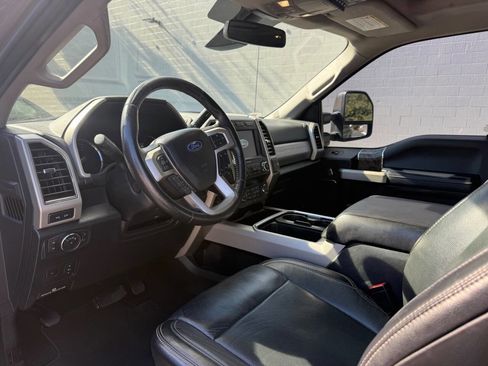 Used 2019 Ford F350 Lariat w/ Lariat Ultimate Package image 41