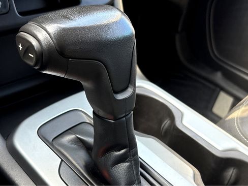 Used 2018 Chevrolet Colorado ZR2 image 15