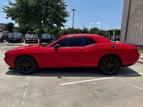 Used 2014 Dodge Challenger SRT8 Core w/ Satin Vapor Edition image 4