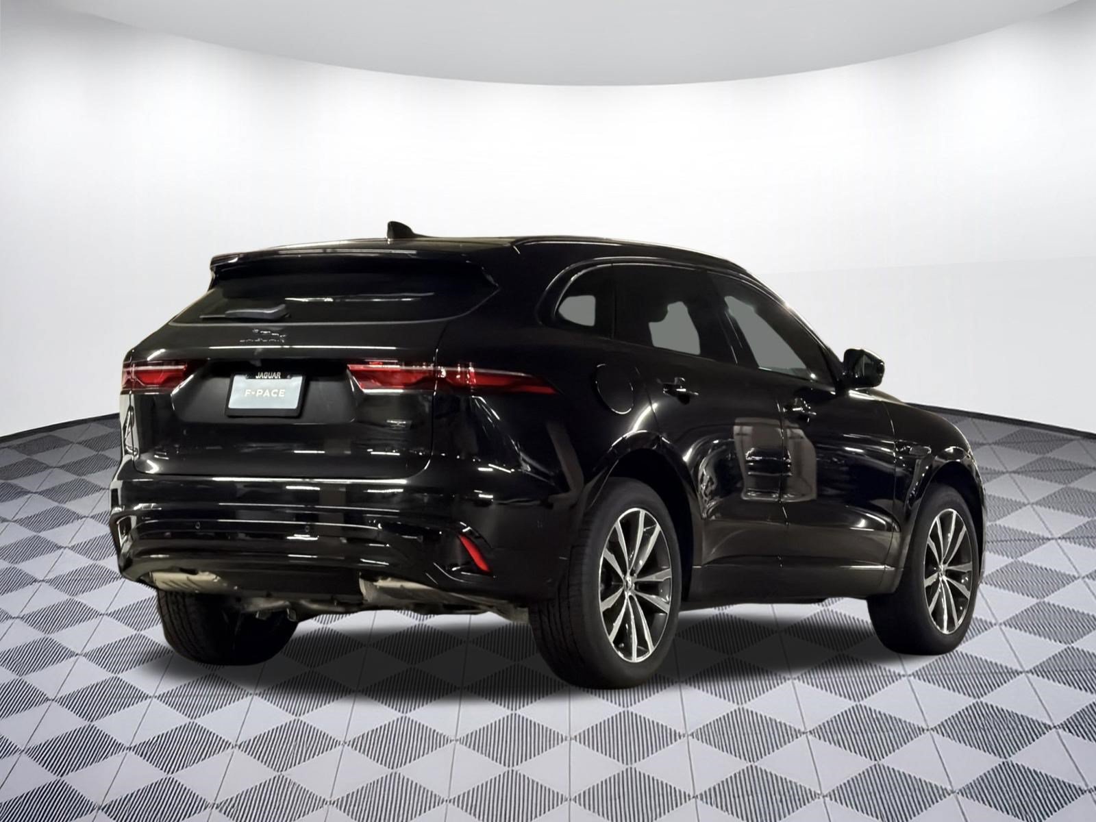 New 2026 Jaguar F-PACE R-Dynamic S AWD/4WD image 9
