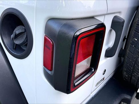 Used 2019 Jeep Wrangler Unlimited Sport AWD/4WD image 26