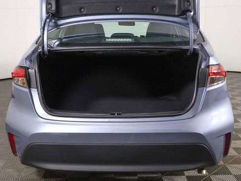 Used 2023 Toyota Corolla LE image 12