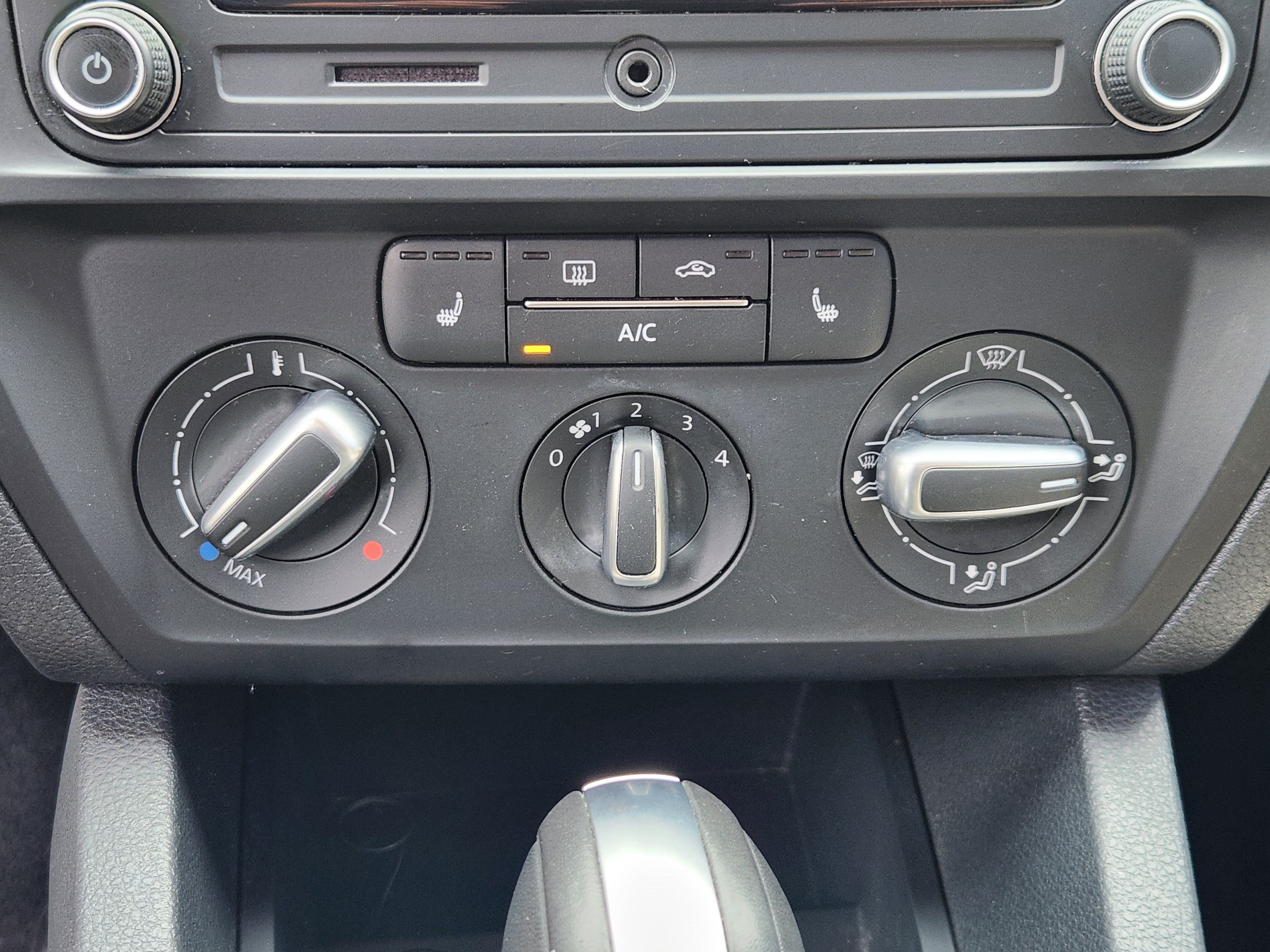 Used 2018 Volkswagen Jetta Wolfsburg Edition FWD image 20