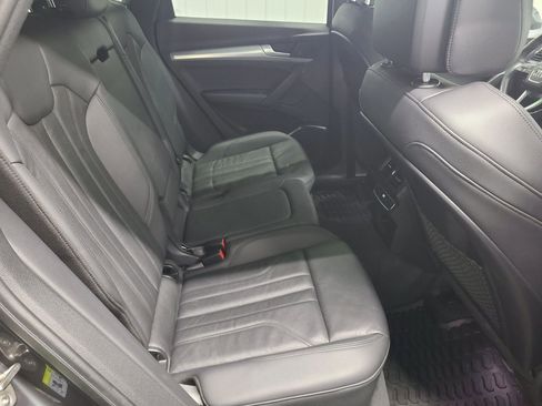 Used 2020 Audi Q5 2.0T Premium w/ Titanium Sport Package image 40