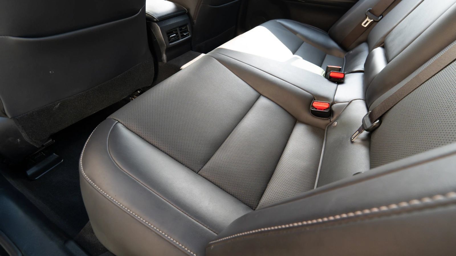 Used 2022 Lexus IS 300 AWD w/ Premium Package image 23