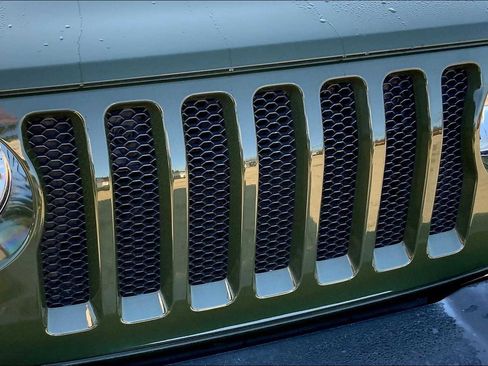 Used 2020 Jeep Wrangler Sport image 27