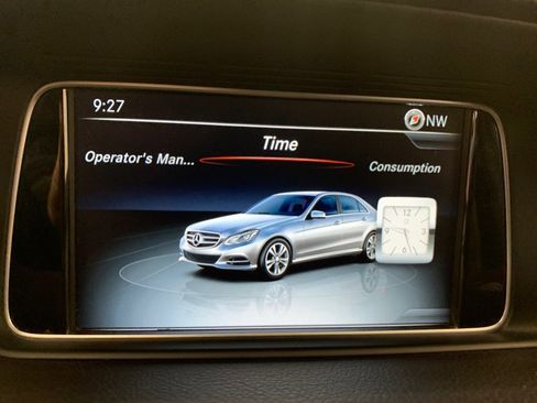 Used 2016 Mercedes-Benz E 350 4MATIC Sedan image 25