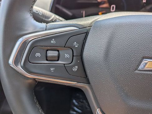 Used 2025 Chevrolet Trax LT w/ LT Convenience Package FWD image 19