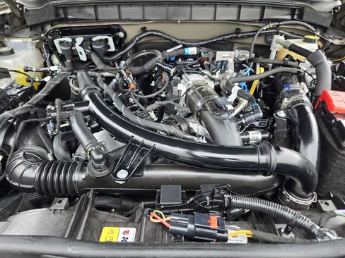 Used 2025 Ford Bronco Badlands w/ Sasquatch Package AWD/4WD image 30