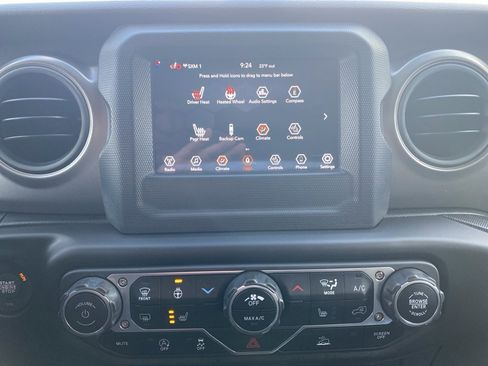 Used 2023 Jeep Wrangler Sport S image 33